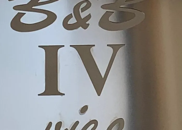 Iv Vico Bed and Breakfast